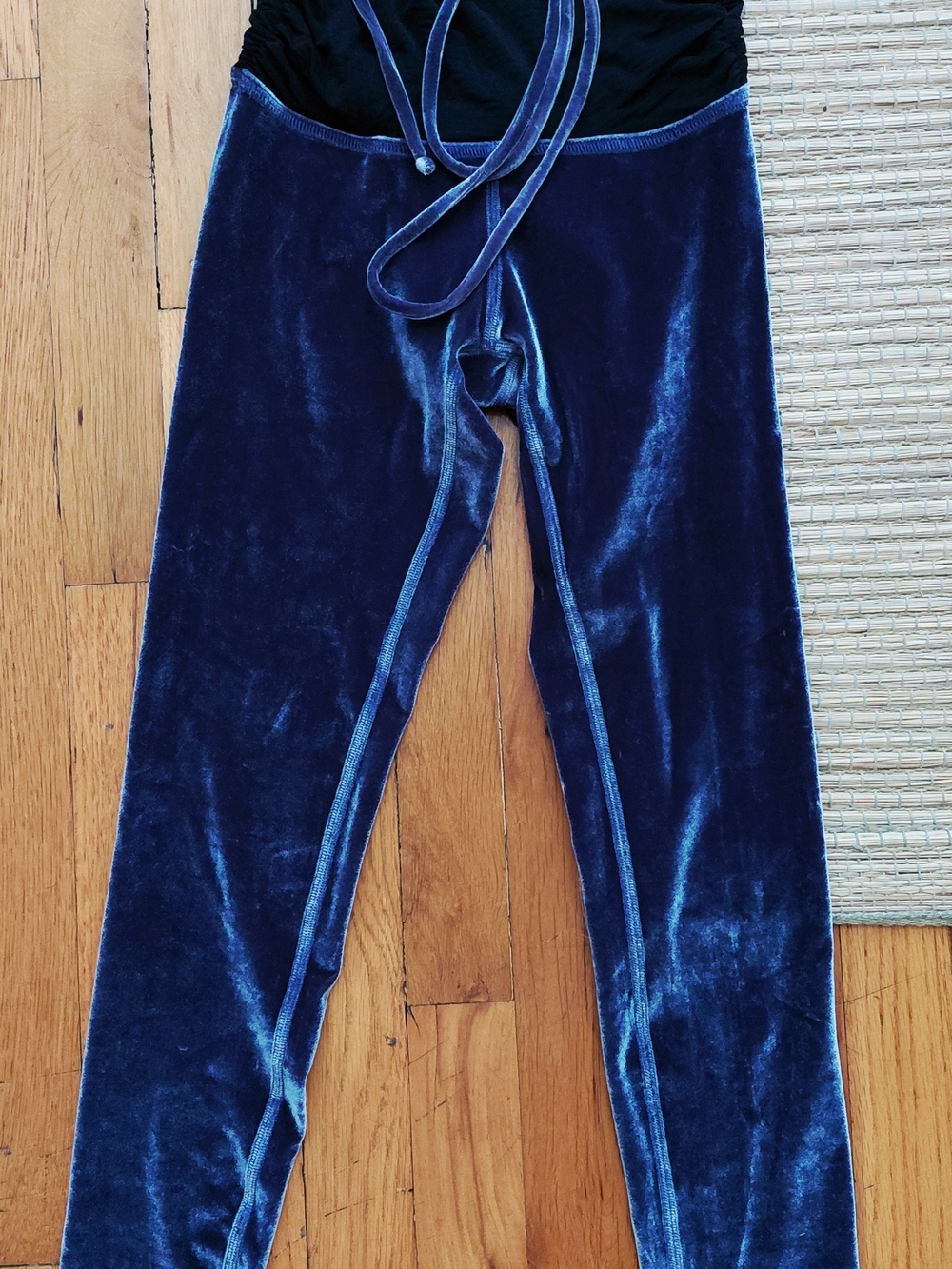 Never Worn-Beyond Yoga "Beyond The Bump" Purple Velvet Legging